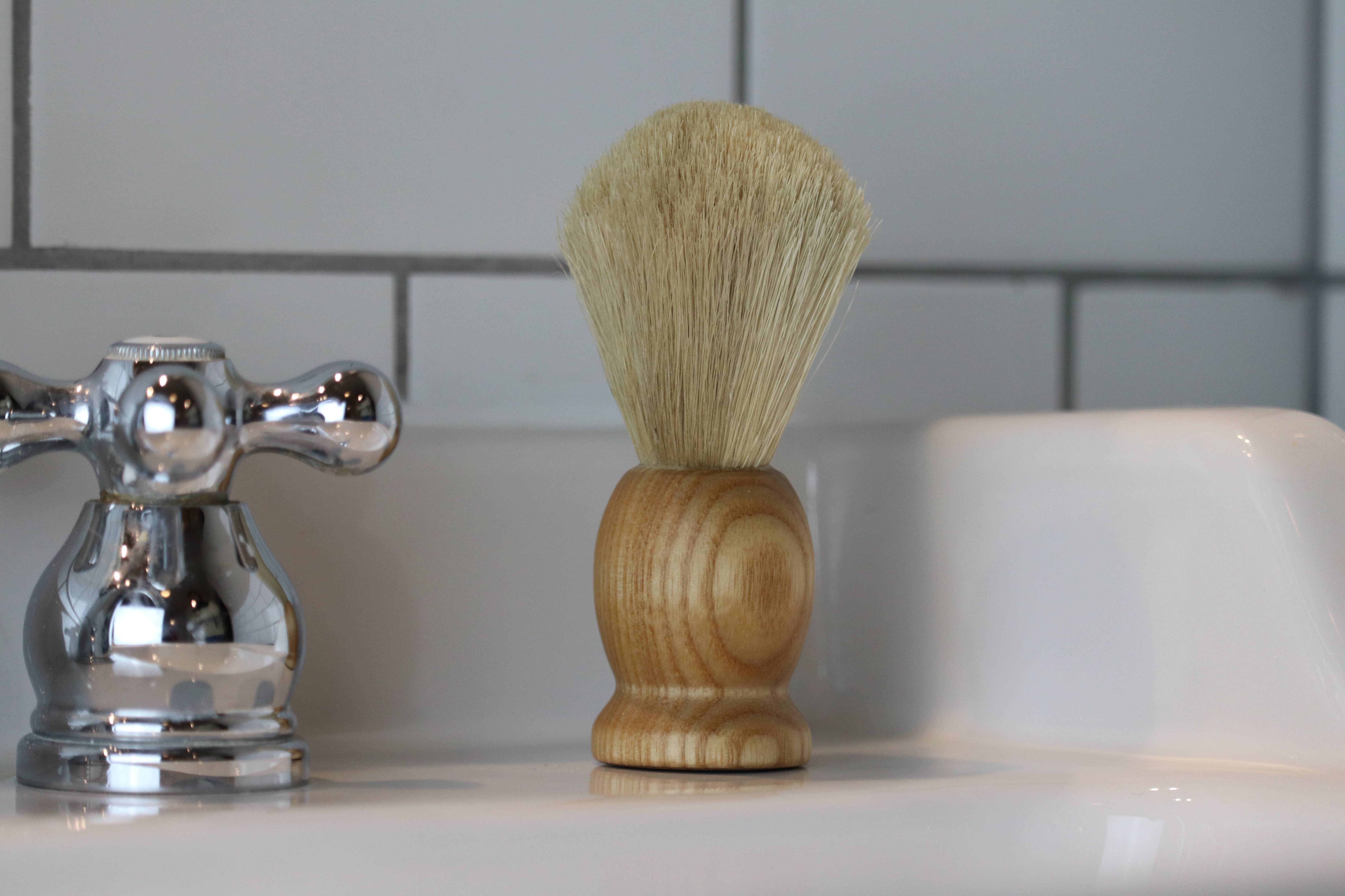 Cosy Cottage Soap – wholesale Shave brush – Men's – Wooden Beech Shaving Brush