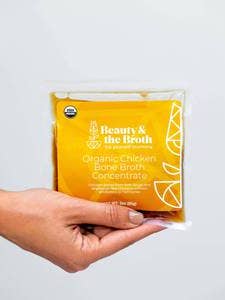 Bouillon d'os de poulet bio concentré pour la vente par Beauty & the Broth