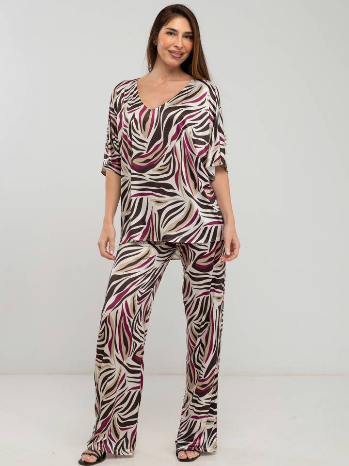 Printed V-neck blouse set with pants for wholesale by Julie d orleac