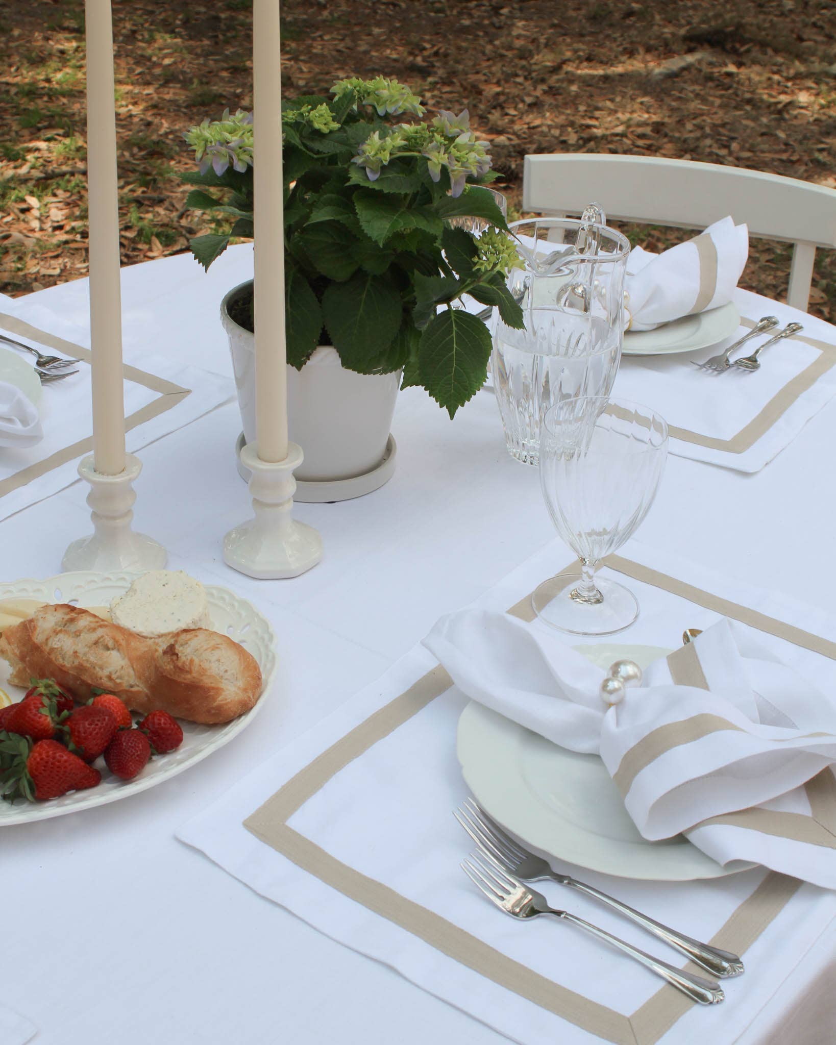 Bianco e naturale Tovaglia in lino e cotone bianco in vendita all'ingrosso su Faire6
