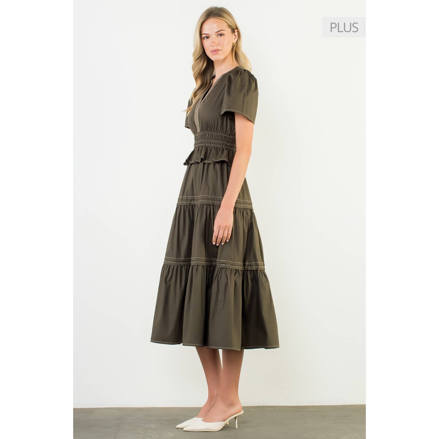 THML - Vendita all'ingrosso Vestito - Donna - Abito midi a balze con scollo a V e maniche corte /Taglia XL/2