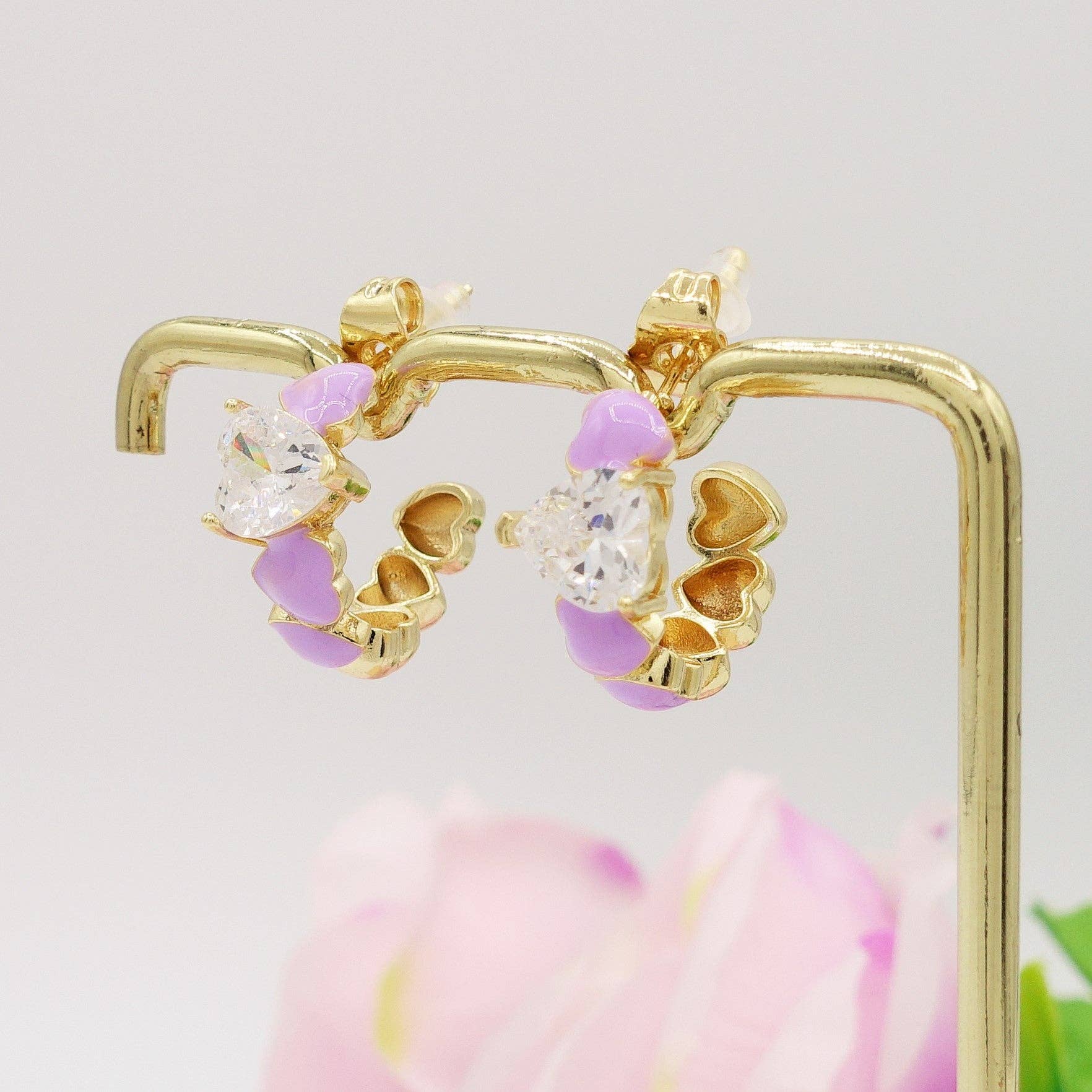 Daemon srls - Wholesale Hoop Earrings - CLAIRE hoops COLOURS - PAIO Orecchini a cerchio con cuoricini bombè smaltati e Cubic Zirconia a forma di cuore10