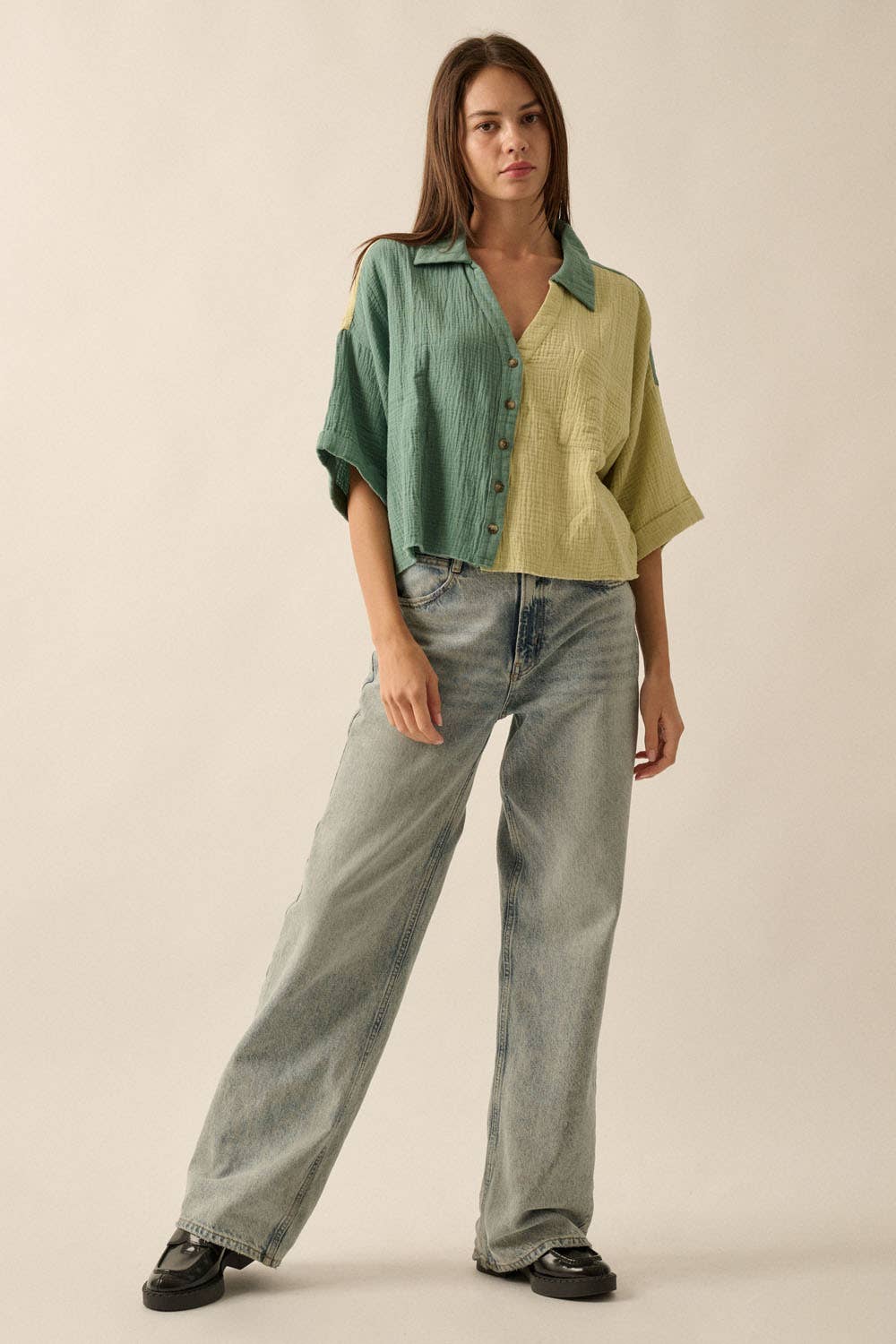 Promesa USA - Vendita all'ingrosso Camicia button down - Donna - Camicia con orlo grezzo in cotone increspato a blocchi di colore9