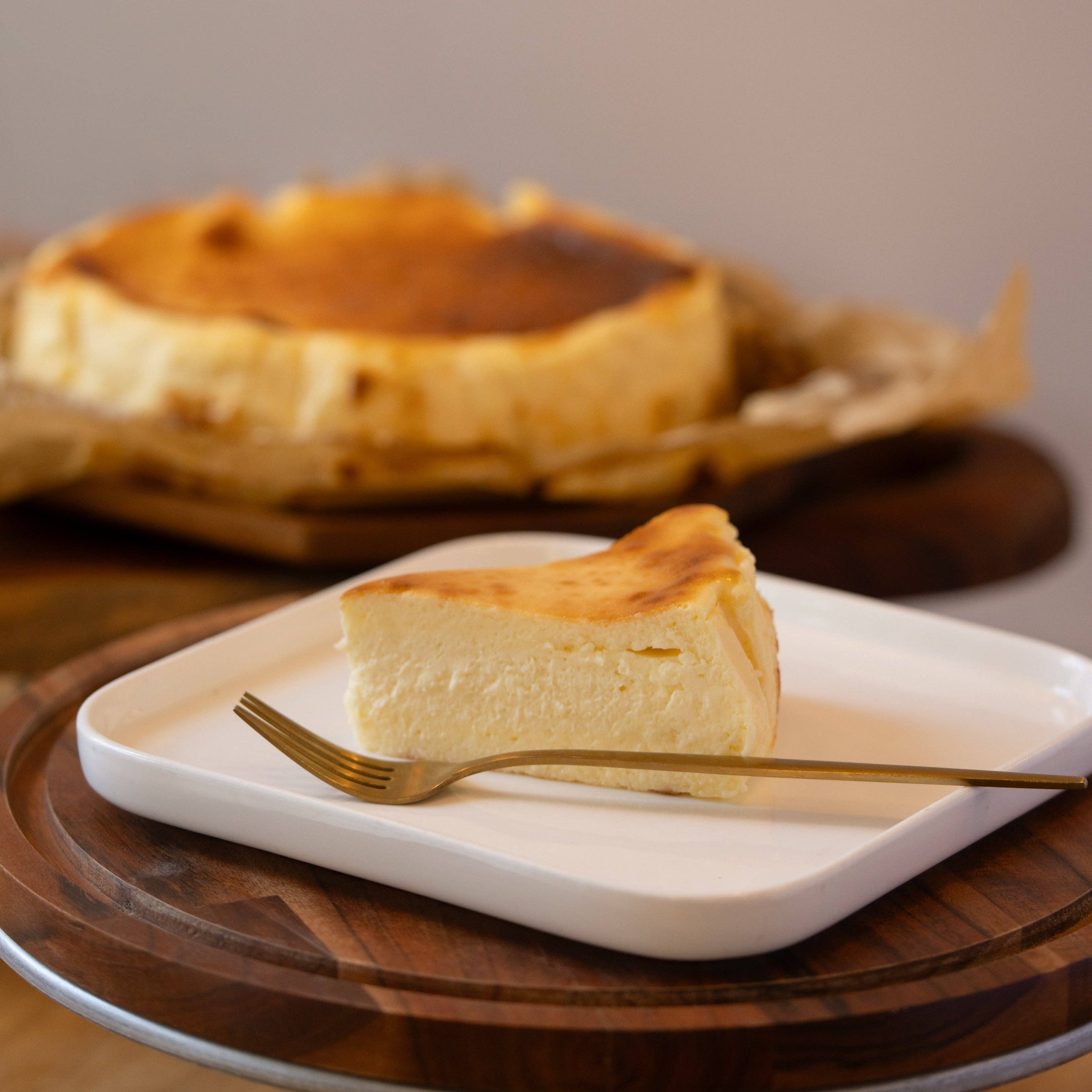 Ember Bakery - Vendita all'ingrosso Torta - Cheesecake Basco al Burro Pecan2