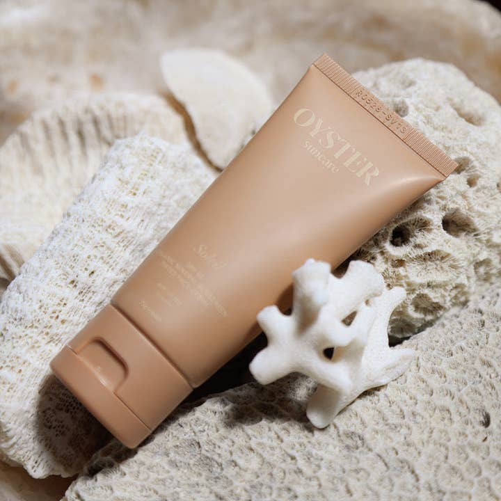 Oyster Suncare Pty Ltd - Wholesale Sunscreen - SPF 50 Tinted Organic Mineral Face Creme 75ml0