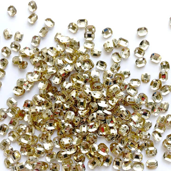 Carré - 4 mm x 5 mm - Or clair (S187) pour la vente par Colour Streams