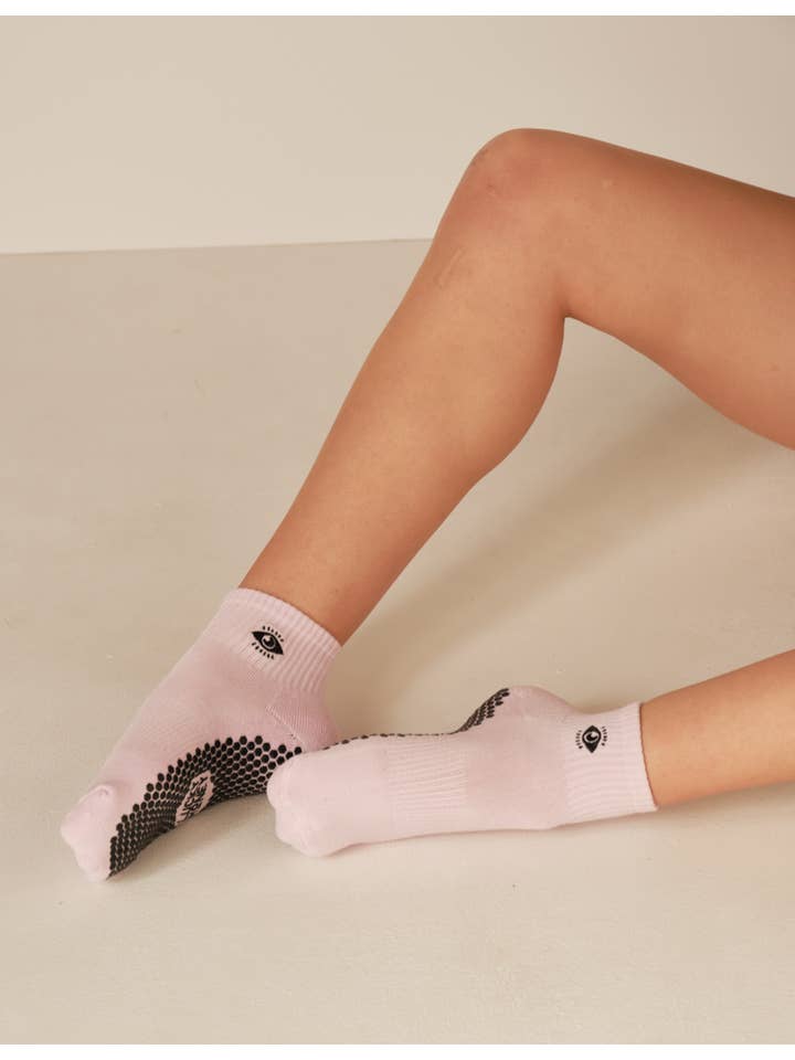 LUCKY HONEY - Wholesale Socks - Women's - The Harlow Grip Sock18
