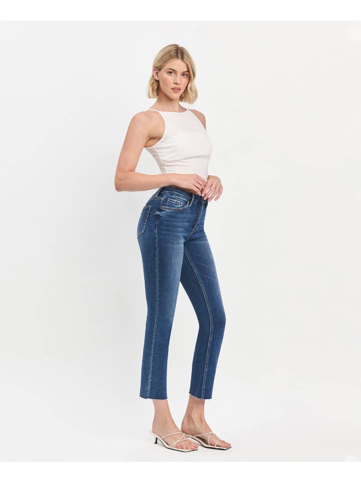 DELICATO JEANS CORTI E DRITTI A VITA ALTA T5896 in vendita all'ingrosso su Faire4