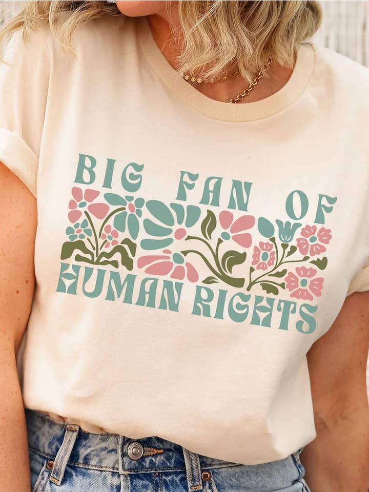 T-shirt Gráfica Grande Fã dos Direitos Humanos por atacado de Boho Bloom Emporium