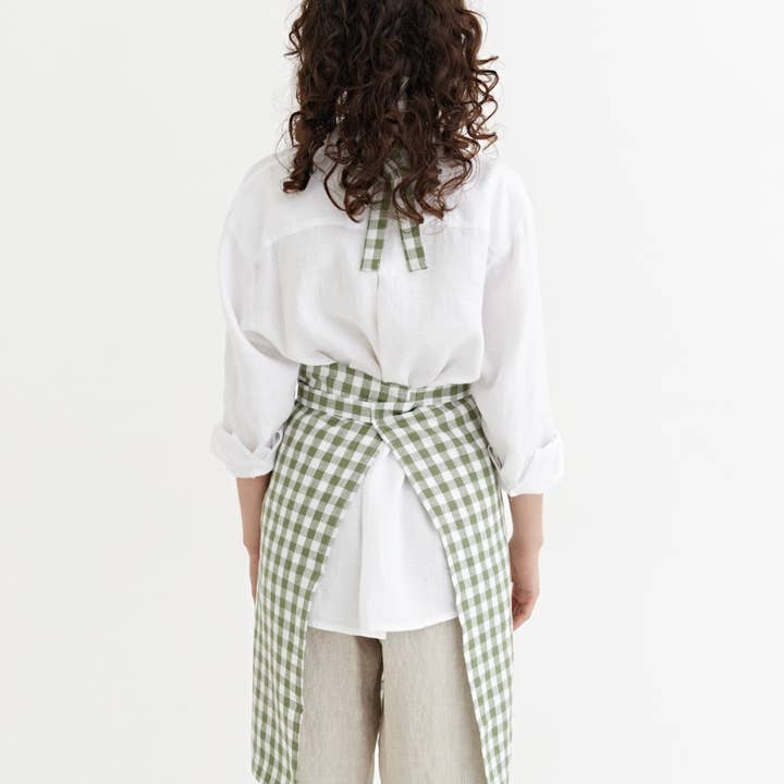 MagicLinen (We handle U.S. import procedures for you) - Wholesale Apron - Linen bib apron with pockets in various colors one size8