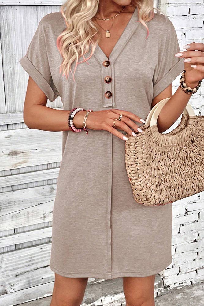 UNISHE - Wholesale Dress – Women's - Plain V Neck Buttoned Exposed Seam T-Shirt Dress AXR09517