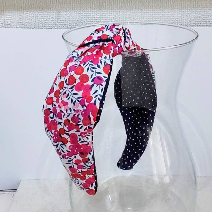 Bandeau Liberty of London Wiltshire Berry en coton rouge pour la vente par Bee my Oyster