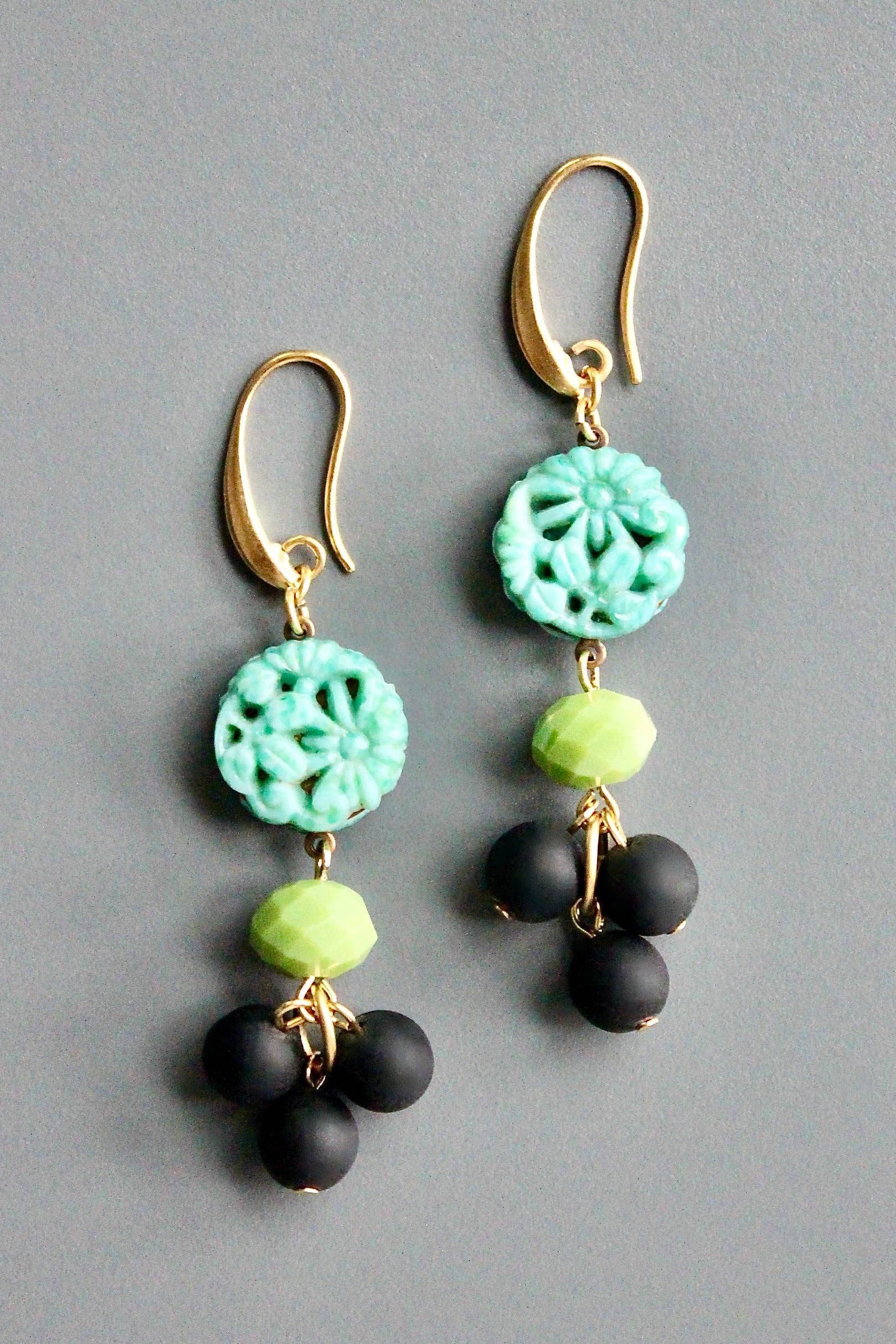 David Aubrey Jewelry - Wholesale Dangle Earrings - HYLE47 Vintage green glass earrings2