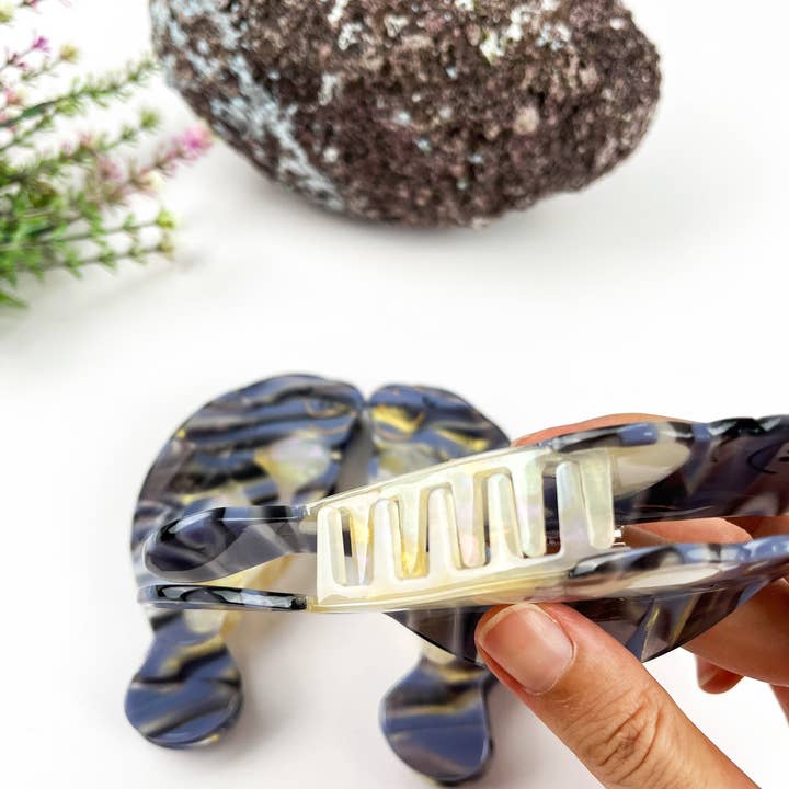 Gray Manatee Acetate Claw Clip for wholesale on Faire3