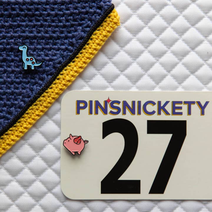 Pinsnickety - Wholesale Horseback Riding Gear - Flying Pig Pins4