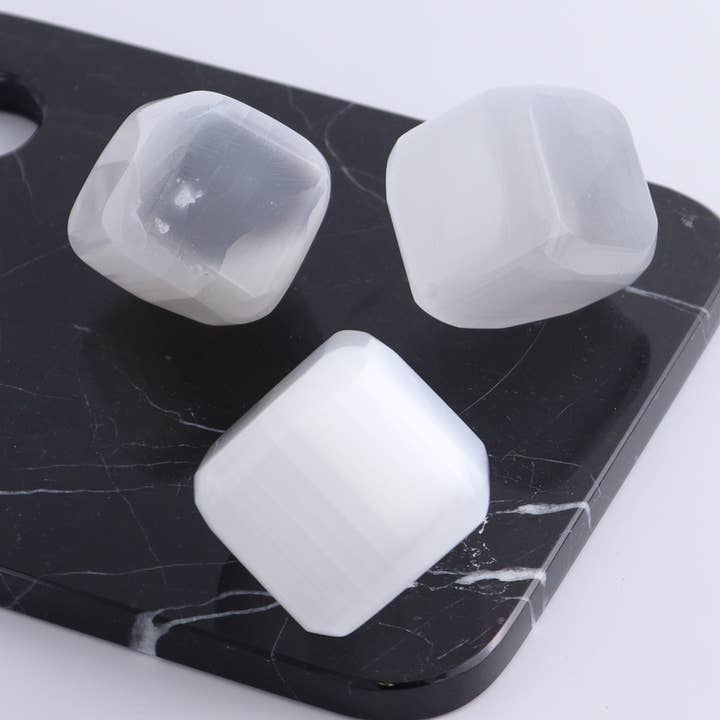 One Selenite (Satin Spar) Standing Cube 4 cm for wholesale by Mi Esperanza Minerals