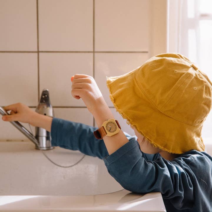 Mini Kyomo - Wholesale Wrist Watch - Kids - Cherry Bomb watch3