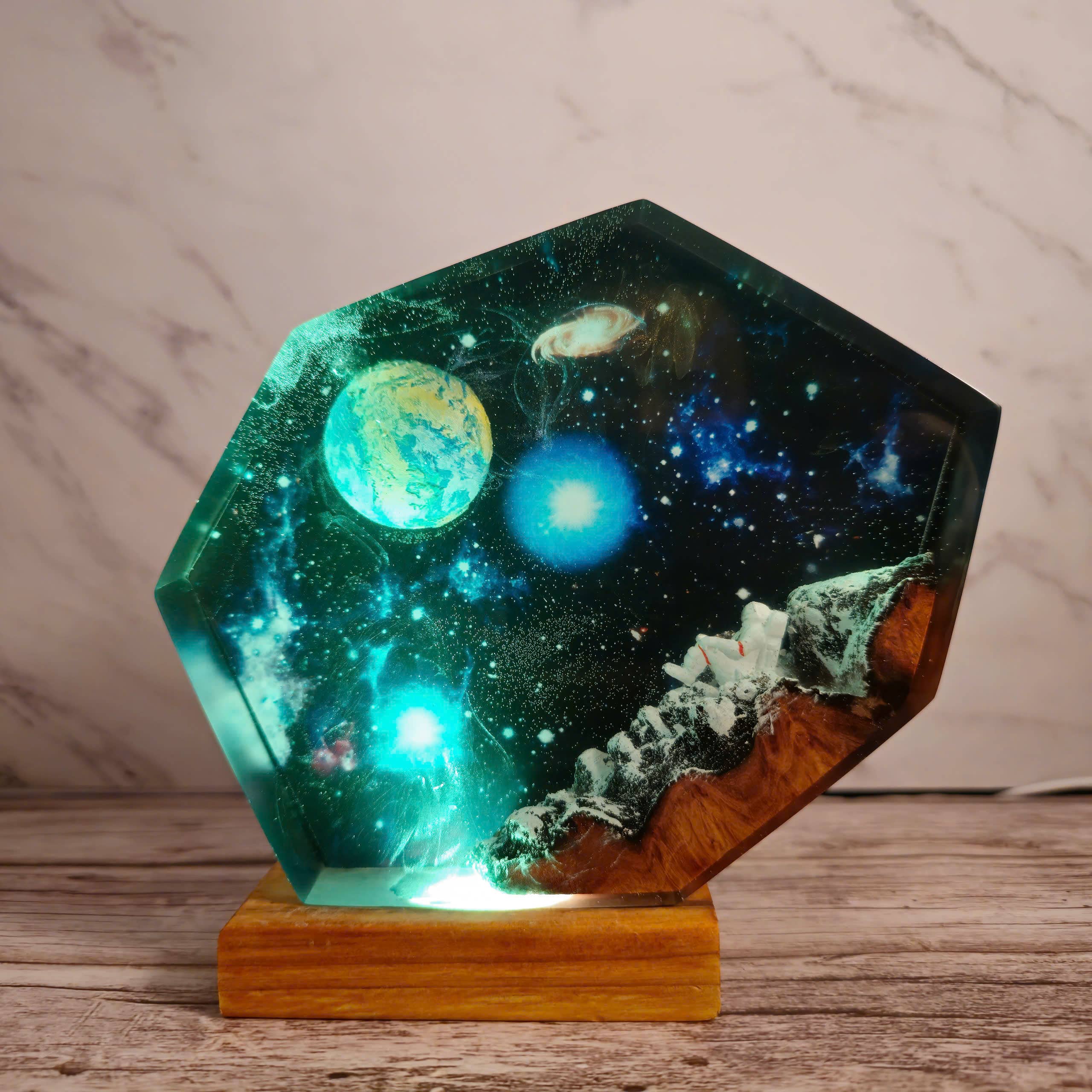 Merchemy - Vendita all'ingrosso Luci notturne - Lampada Spaziale Galassia Astronauta in Resina, Lampada Astronauta in Resina11