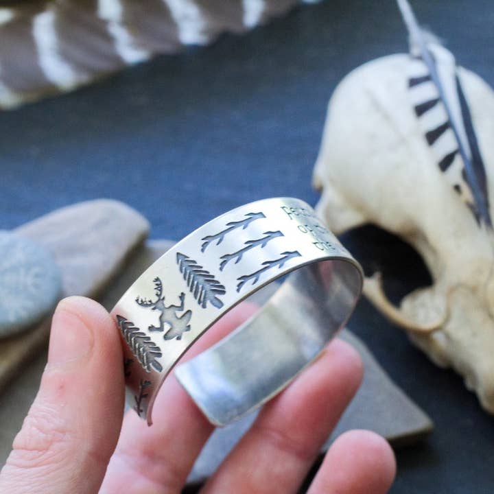 The Wicked Griffin - Venta al por mayor Pulseras tipo brazalete - Brazalete Celtic Nature con forma de ciervo y dios Cernunnos