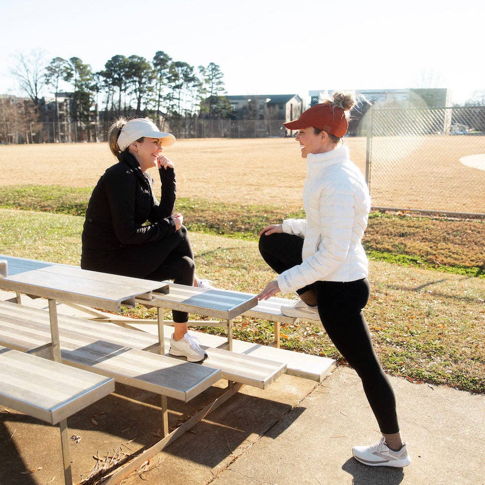Headbands of Hope | One Purchased One Donated - Venta al por mayor Gorra para llevar con coleta - Mujer - Gorra de correr con coleta alta ajustable - Naranja10