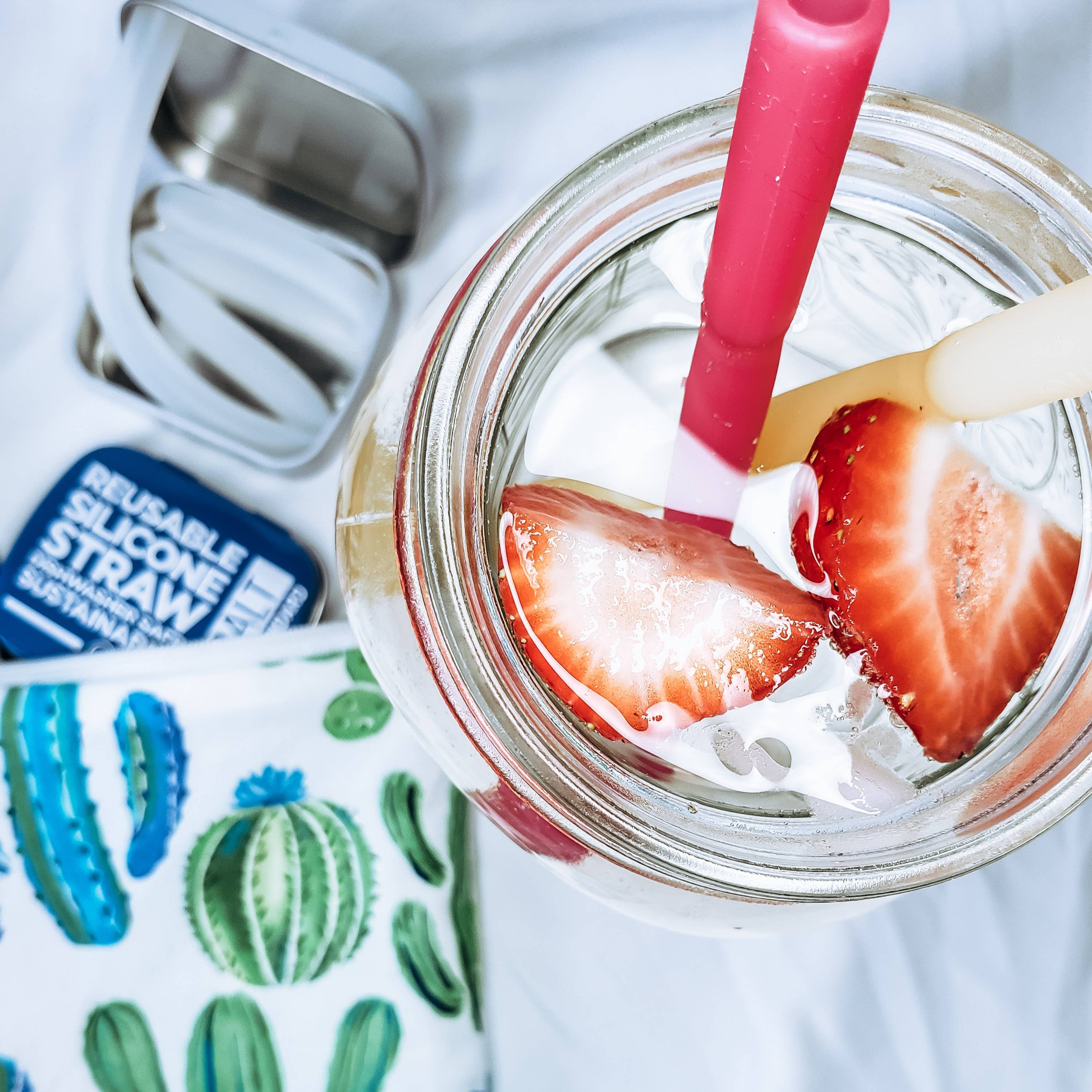 GoSili – Großhandel Verkaufsdisplay – Wohnen – Wiederverwendbares Standard-Strohhalm im Etui mit 40 Karat, verschiedene Farben5