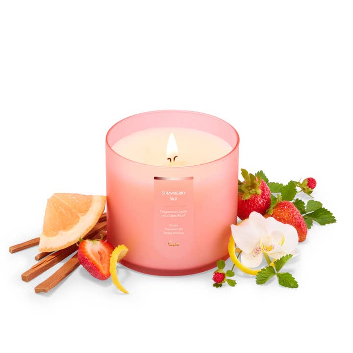 Cue - Wholesale Jar/Filled Candle - Strawberry Silk candle1