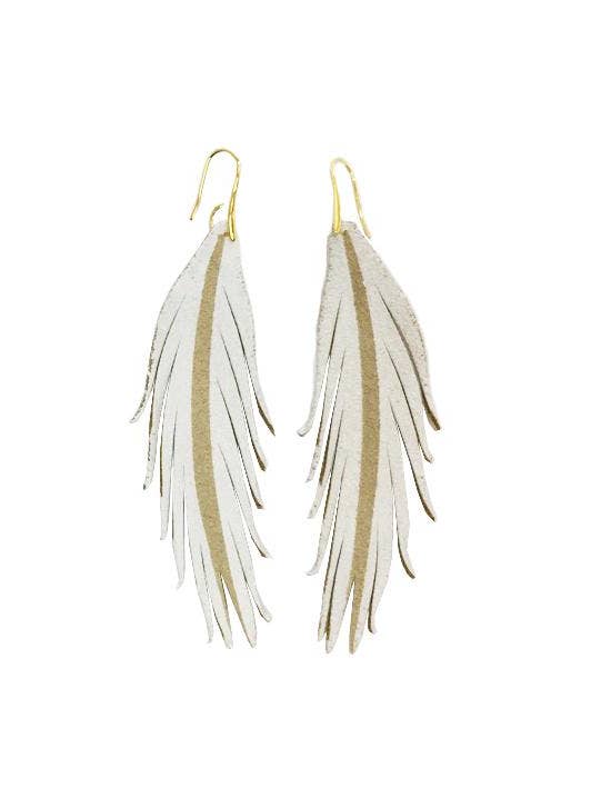 Kort fjer læder øreringe - hvid malet for engroshandel hos The Supply Society