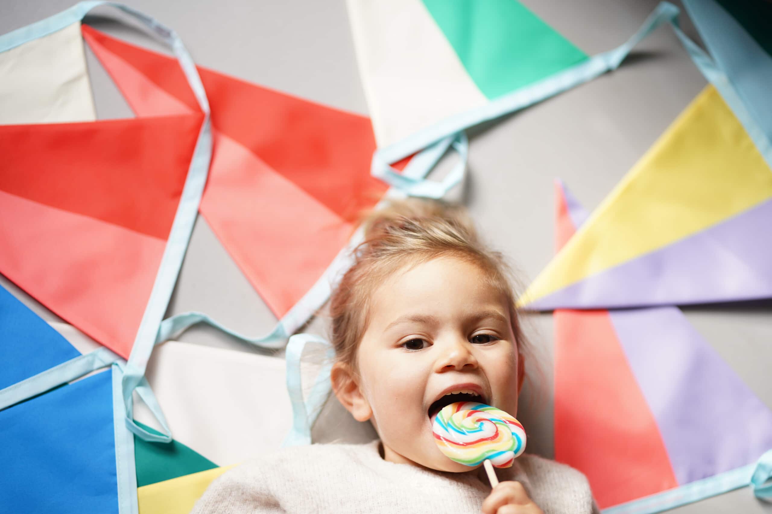 Engel. – wholesale Streamer – Slinger Circus - Large3