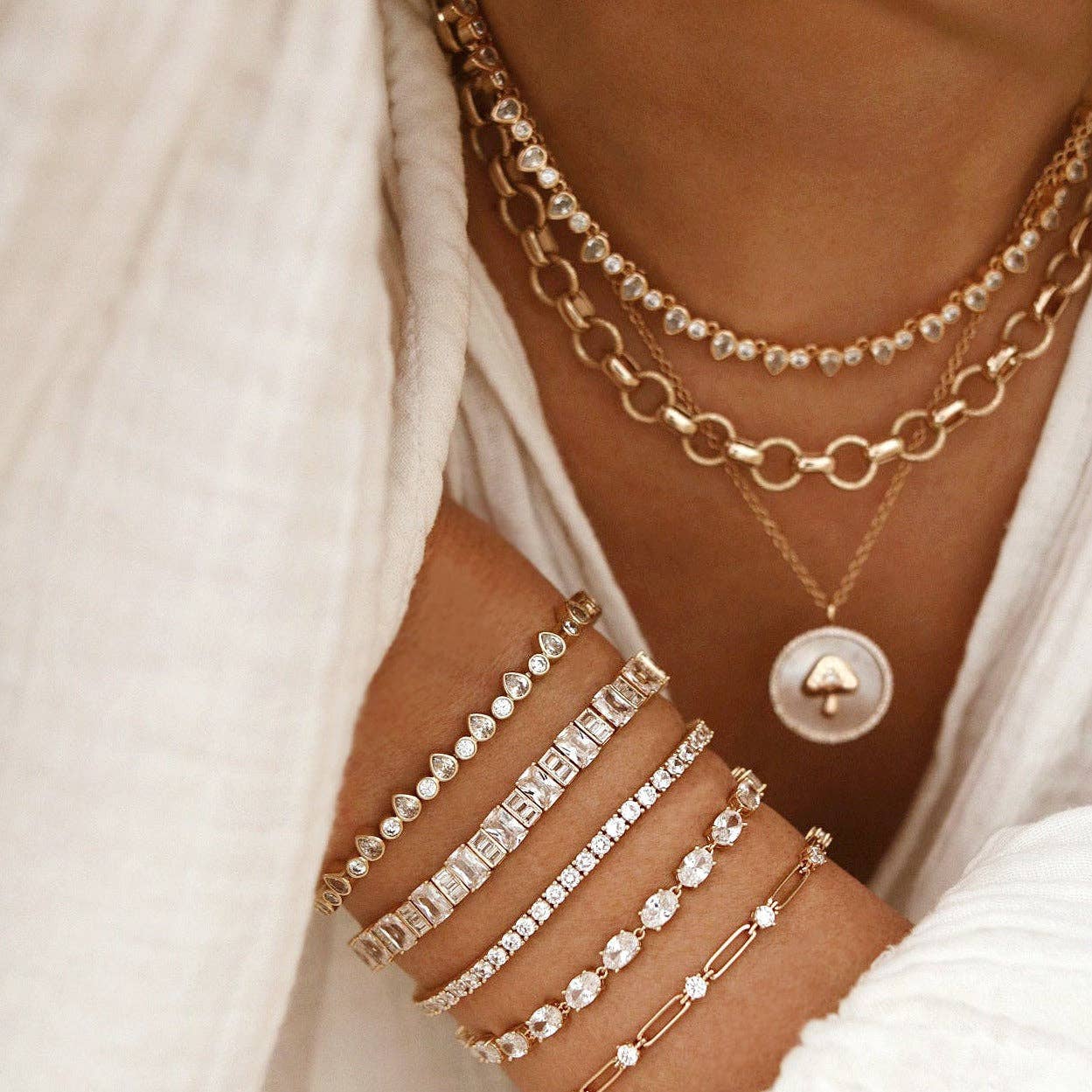 Wholesale Venus Chain for your store - Faire