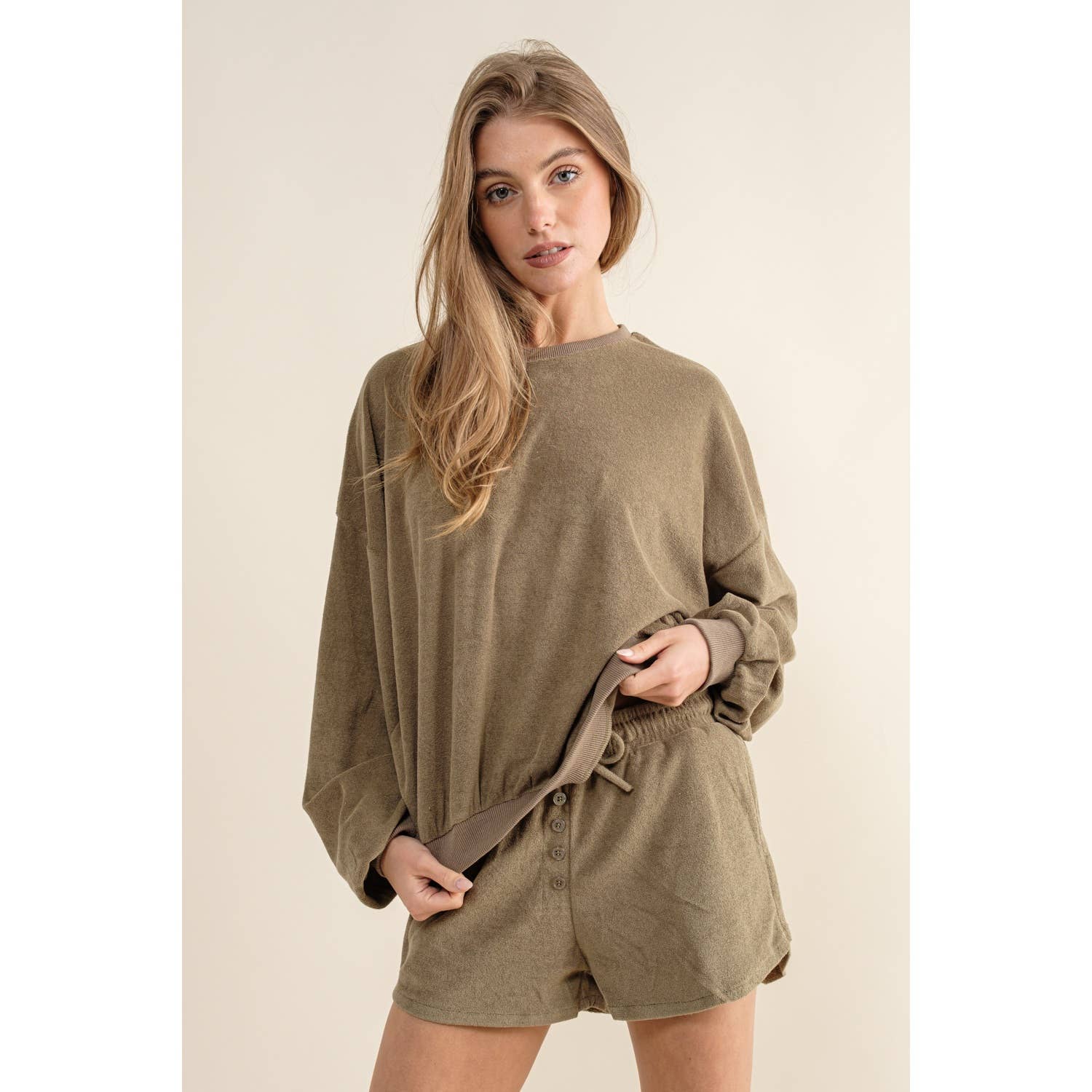 Sweet Generis – wholesale Lounge set – Women's – TOWEL FABRIC SWEATSHIRT AND SHORTS SET14