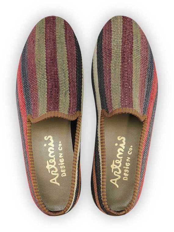 Mocassins Kilim pour hommes - Taille 10.5 pour la vente par Artemis Design Co.