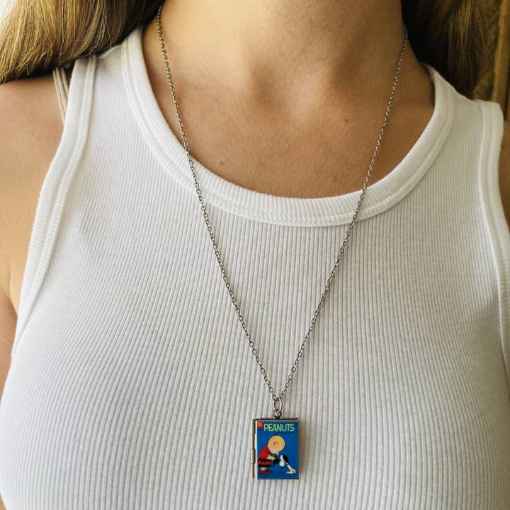 Marshall and Rose - Wholesale Locket Necklace - Book Locket Peanuts - Charlie Brown and Snoopy1