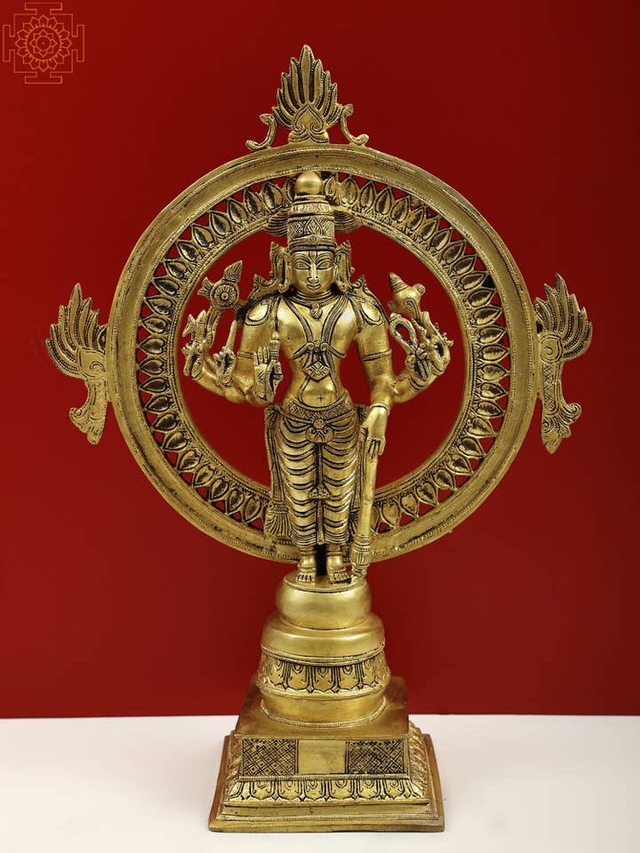 16" Den tårnhøje, oplysende tilstedeværelse af Vishnu i messing for engroshandel hos Exotic India Art