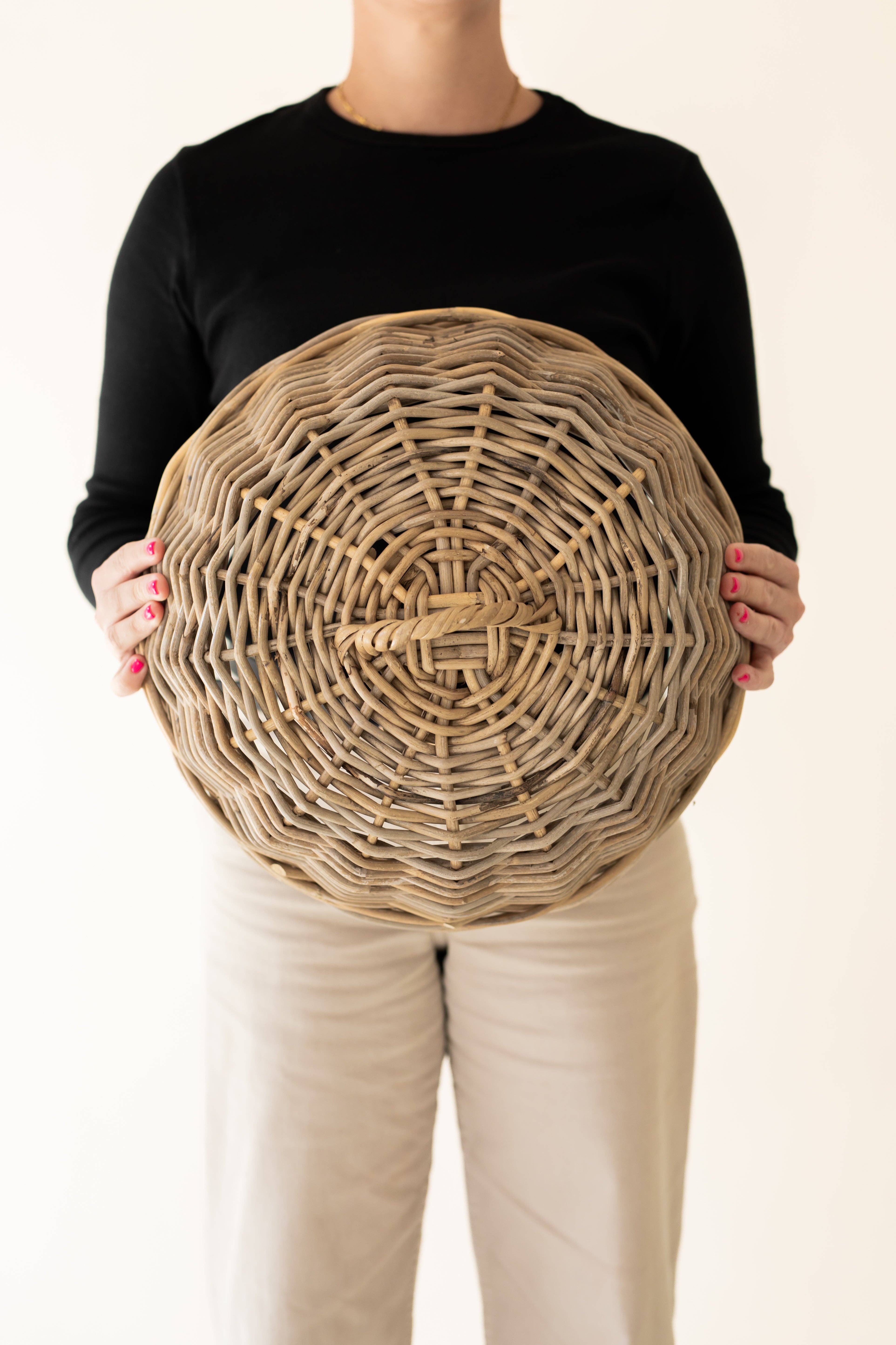 Basketly – wholesale Food storage container – Rattan Cloche Dome Food Cover4