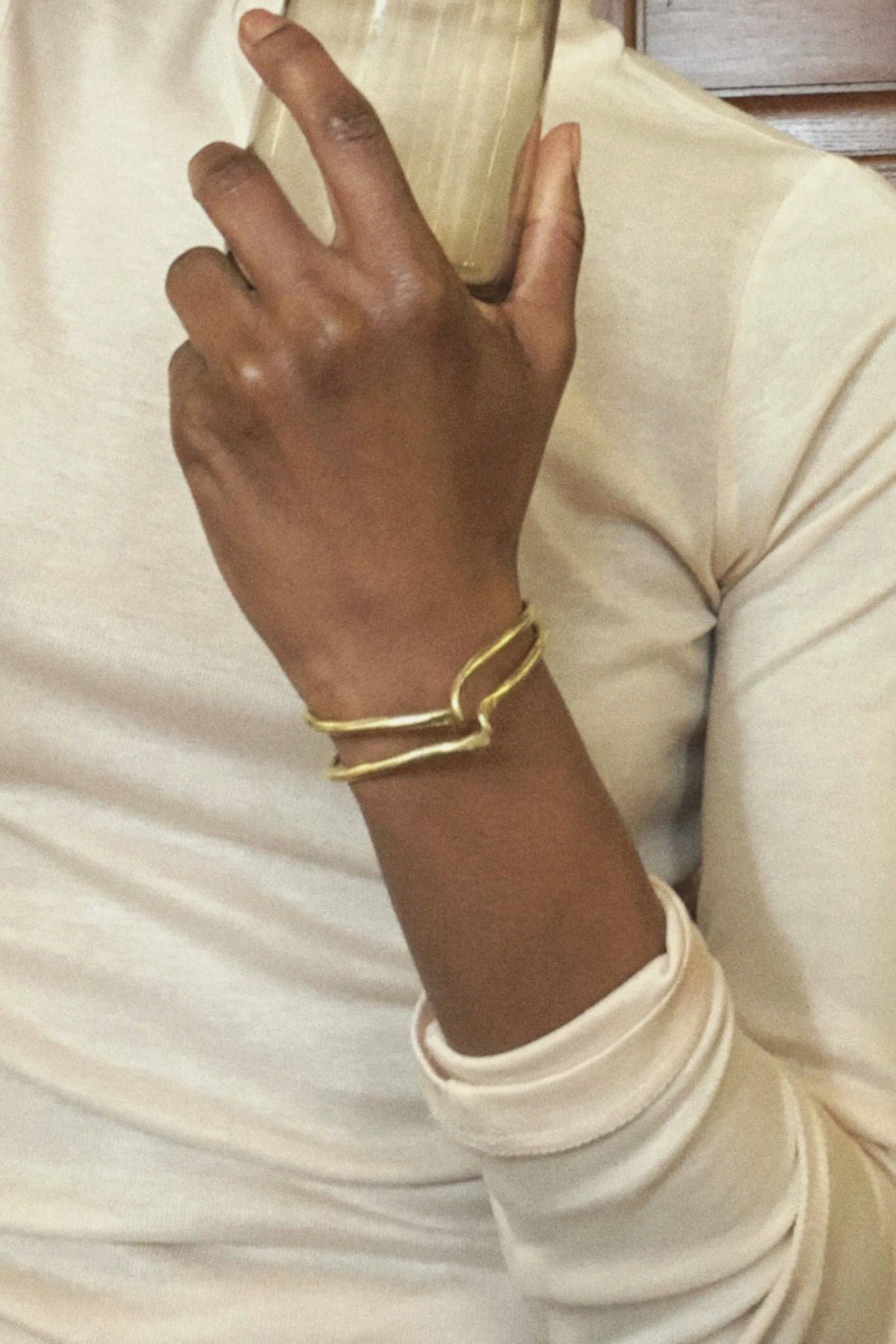 Mahnal Jewelry - Wholesale Cuff Bracelet - Ola Bangle1