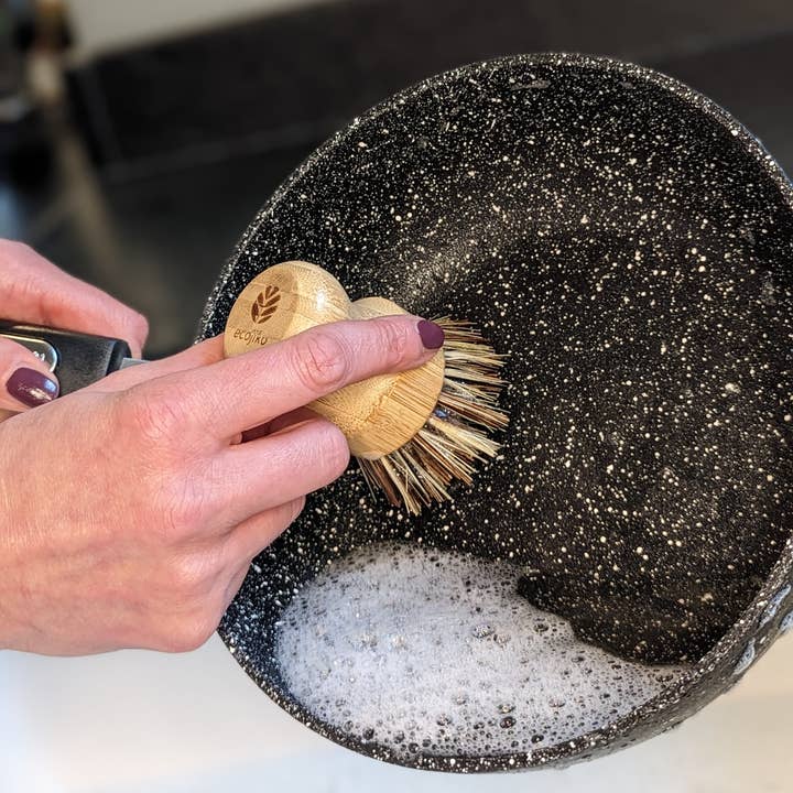 ecojiko - Wholesale Cleaning Brush - Customised Pot Scrubbers (pair) - YOUR LOGO
