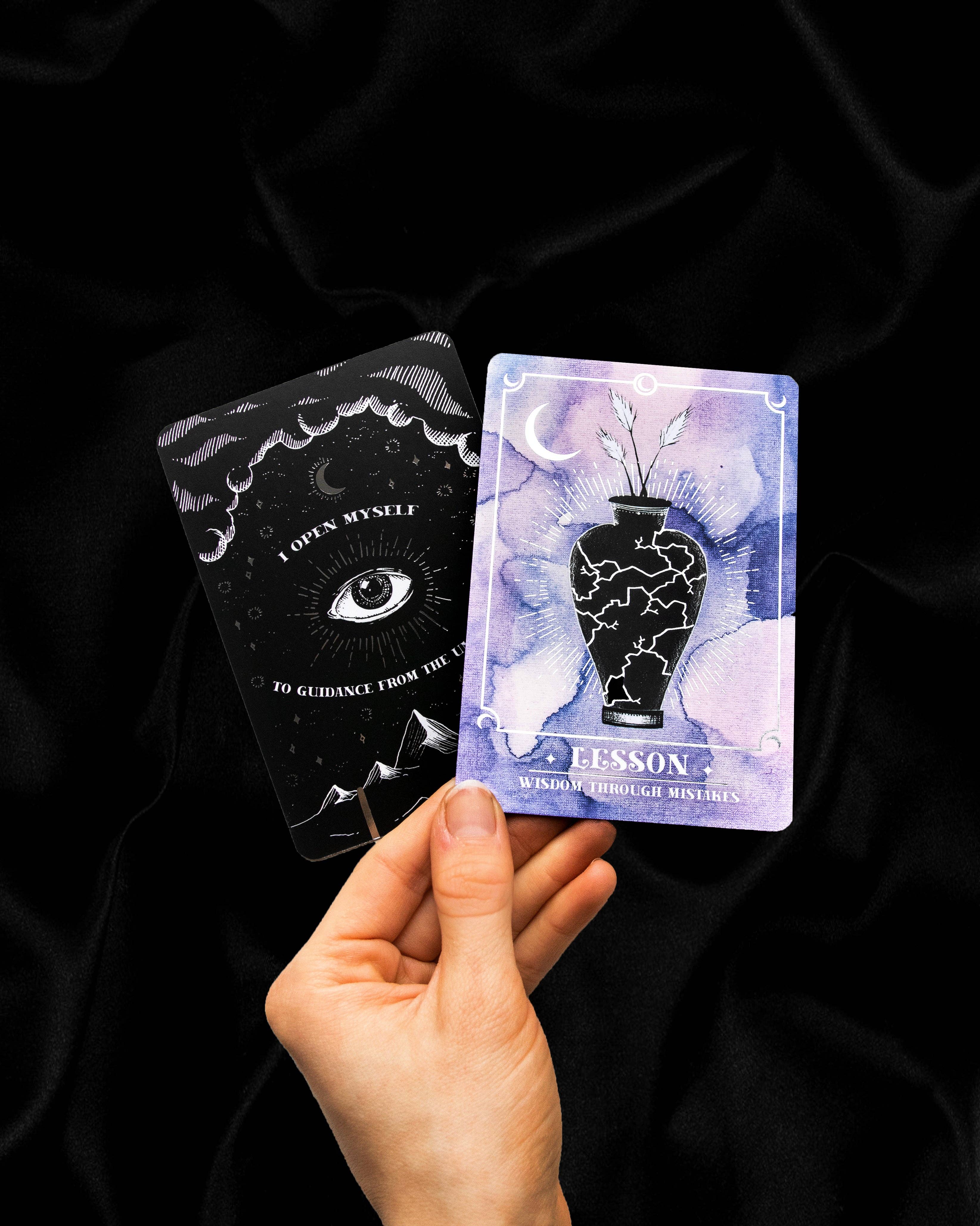 DreamyMoons - Wholesale Tarot Cards - Cosmic Guidance Oracle Card Deck7