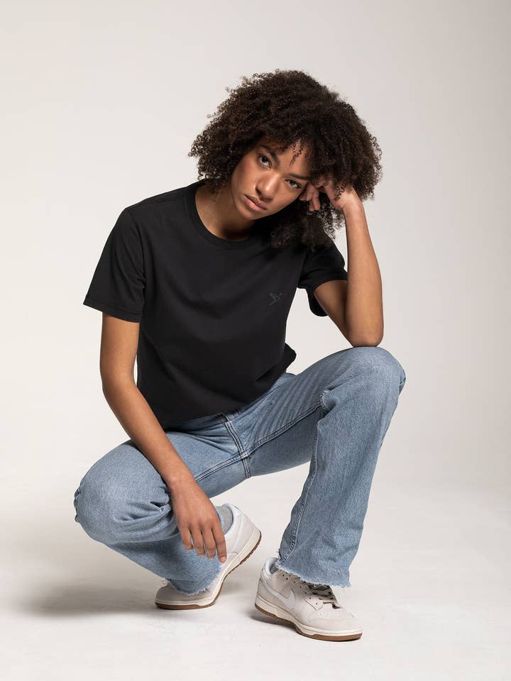 T-shirt a maniche corte da donna ORILABO Big Logo - Black per la vendita all'ingrosso da parte di ORILABO Project