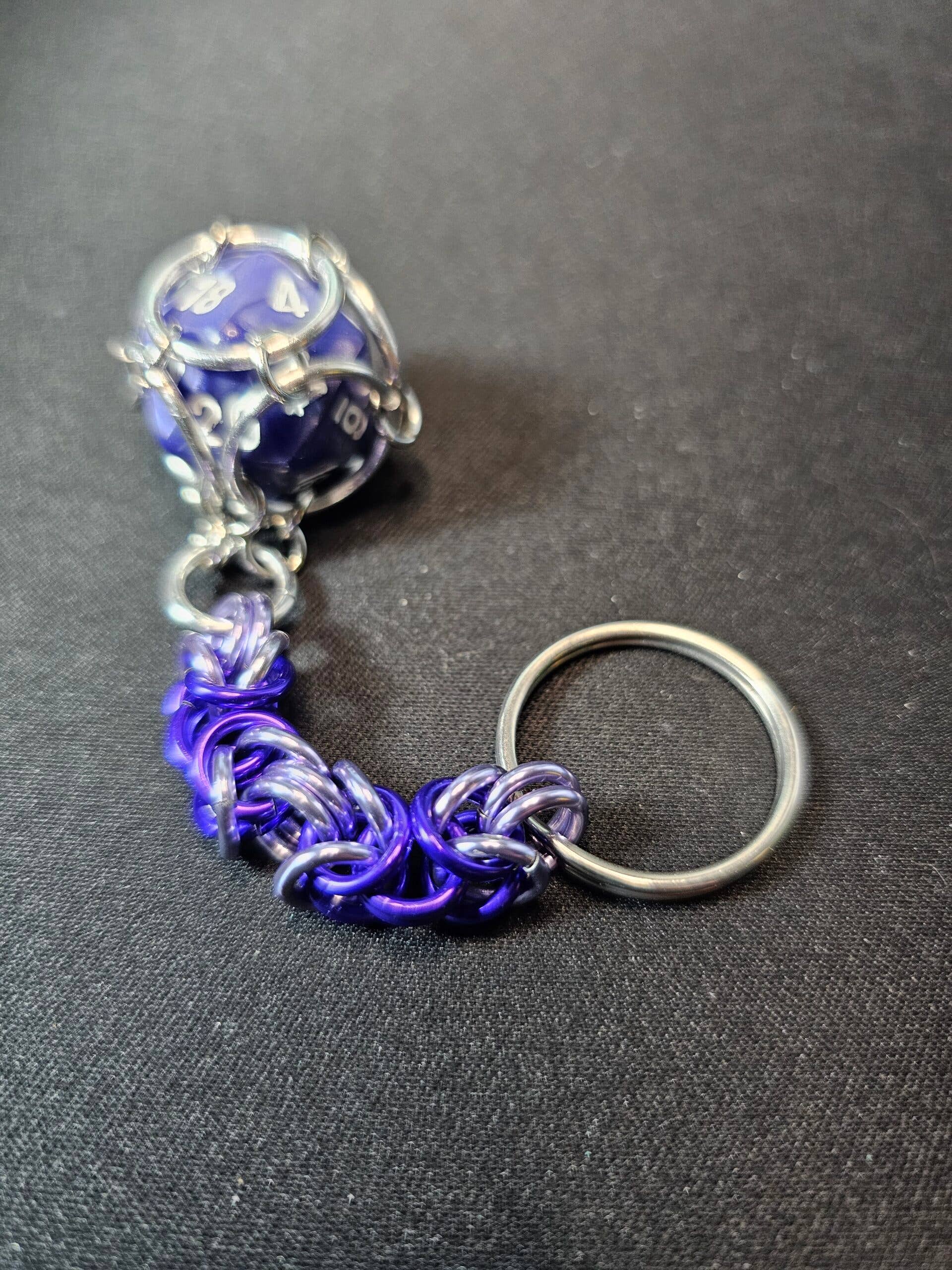 Heartsanstuff - Wholesale Keychain - Unisex - Trapped D20 Keychain Byzantine2