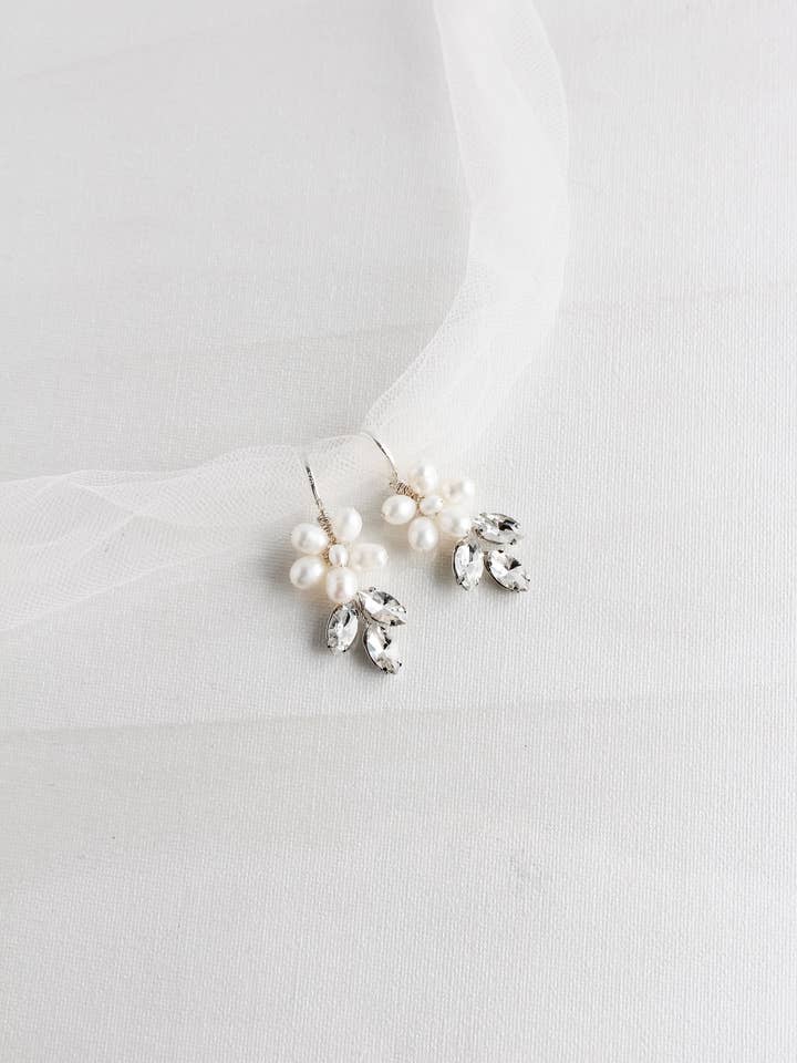 Krystal og perle øreringe Cubic Zirconia bryllup øreringe for engroshandel hos Julia Key's Designs