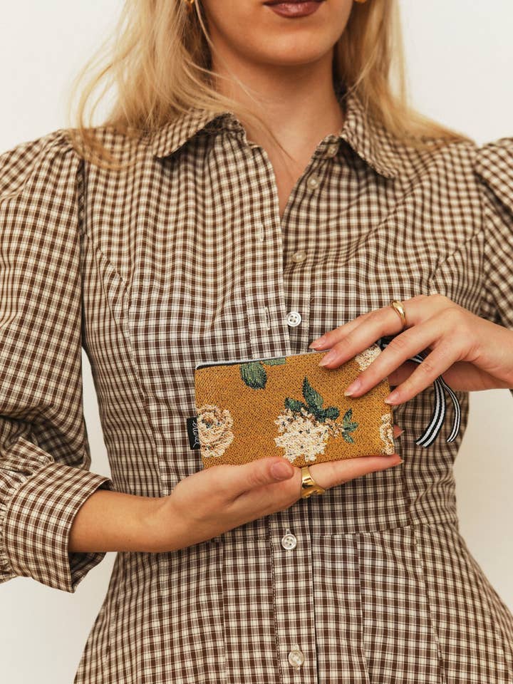 Jacquard woven wallet with pink flowers for wholesale by Eturel Madrid