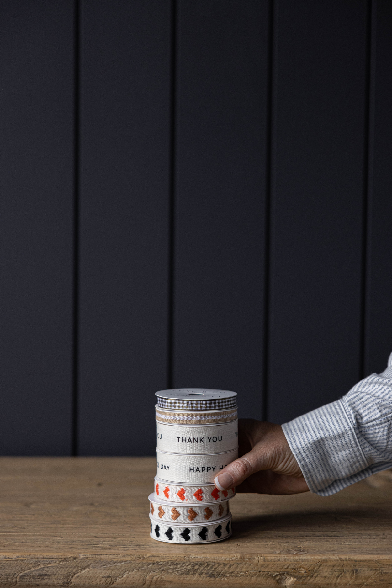 Luxe B Co – wholesale Ribbon – Gift wrapping – Ribbon Happy Holiday Holiday Decor2