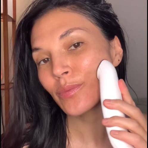 Nature Checkout Inc - Wholesale Electronic Skincare Device - Eno Patented All-In-One Skincare Device. The one device that does it all - exfoliation; product infusion & facial sculpting