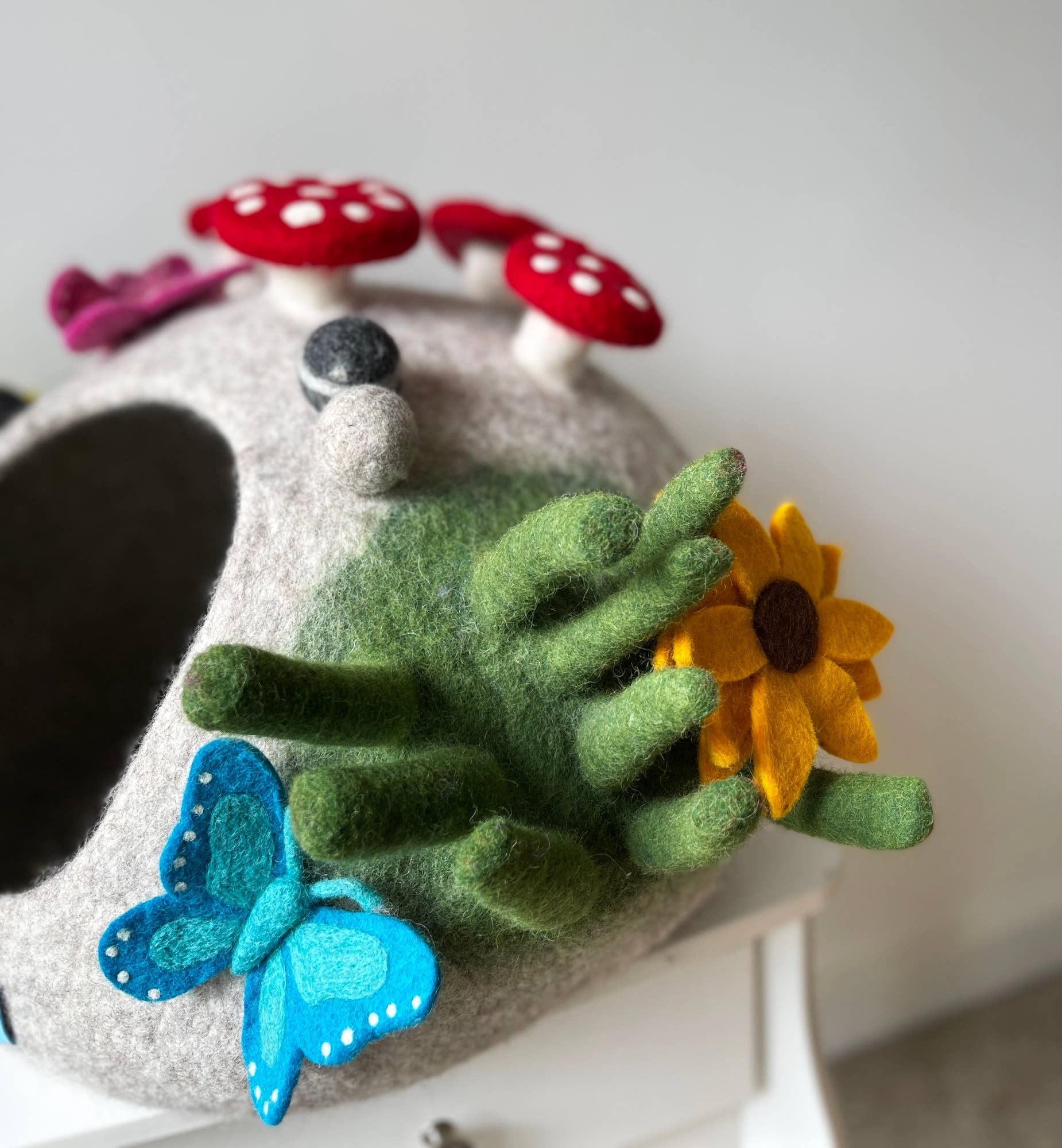 Everest Pet Supply & Gifts - Vendita all'ingrosso Grotta  - Cani e gatti - Grotta per gatti Home Garden in 100% lana, feltro bagnato, fatta a mano2