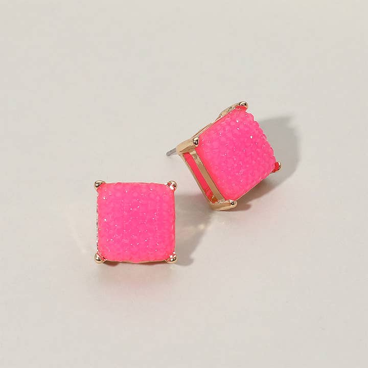 Sensibling Corp. - Wholesale Stud/Post Earrings - Square Cushion Embossed Stud Earrings7