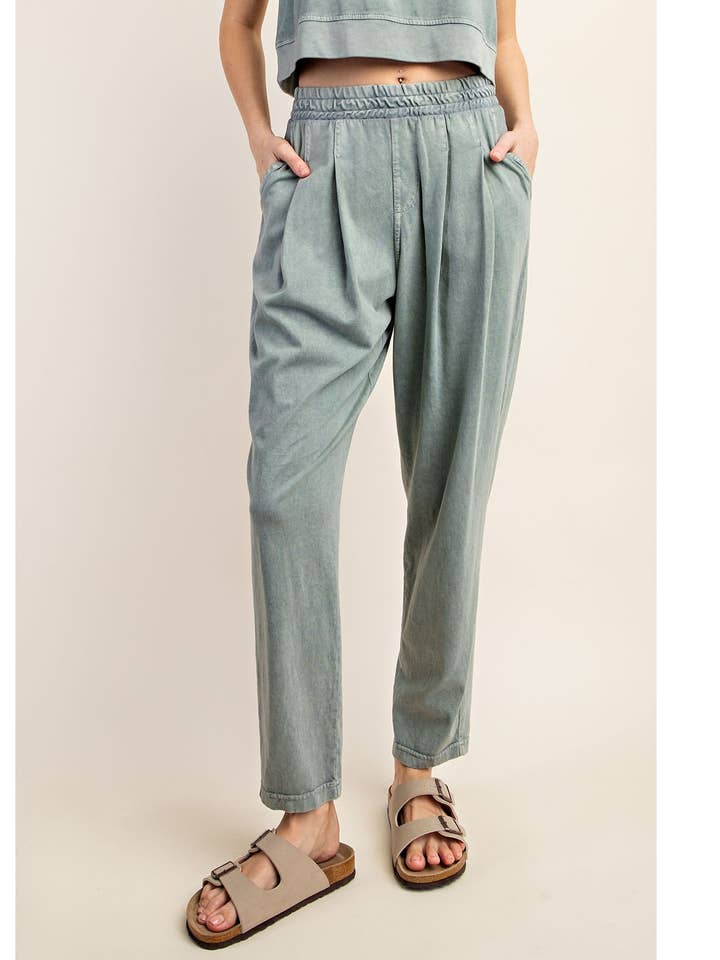 PANTALON DE JOGGING CHIC DÉLAVÉ AUX MINÉRAUX pour la vente par Rae Mode