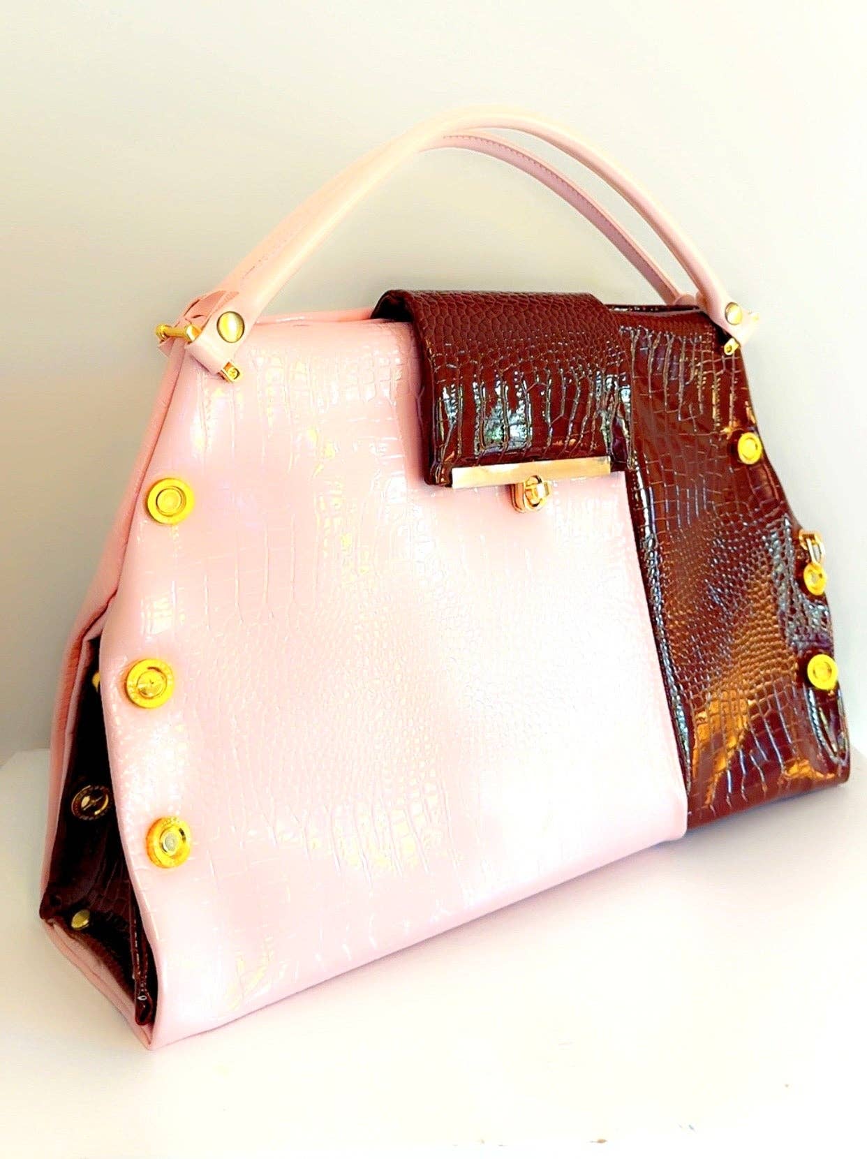 Soderena Designs - Vente Sac à main avec poignée sur le dessus – femme - SAC À MAIN EN CUIR VERNIS ROSE ET CHOCOLAT ÉPUISÉ3
