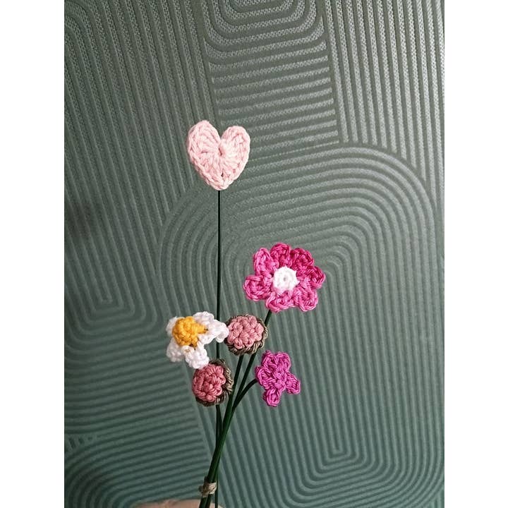 Knuffelsenzo - Wholesale Artificial Flowers - Heart, crocheted on a stick1