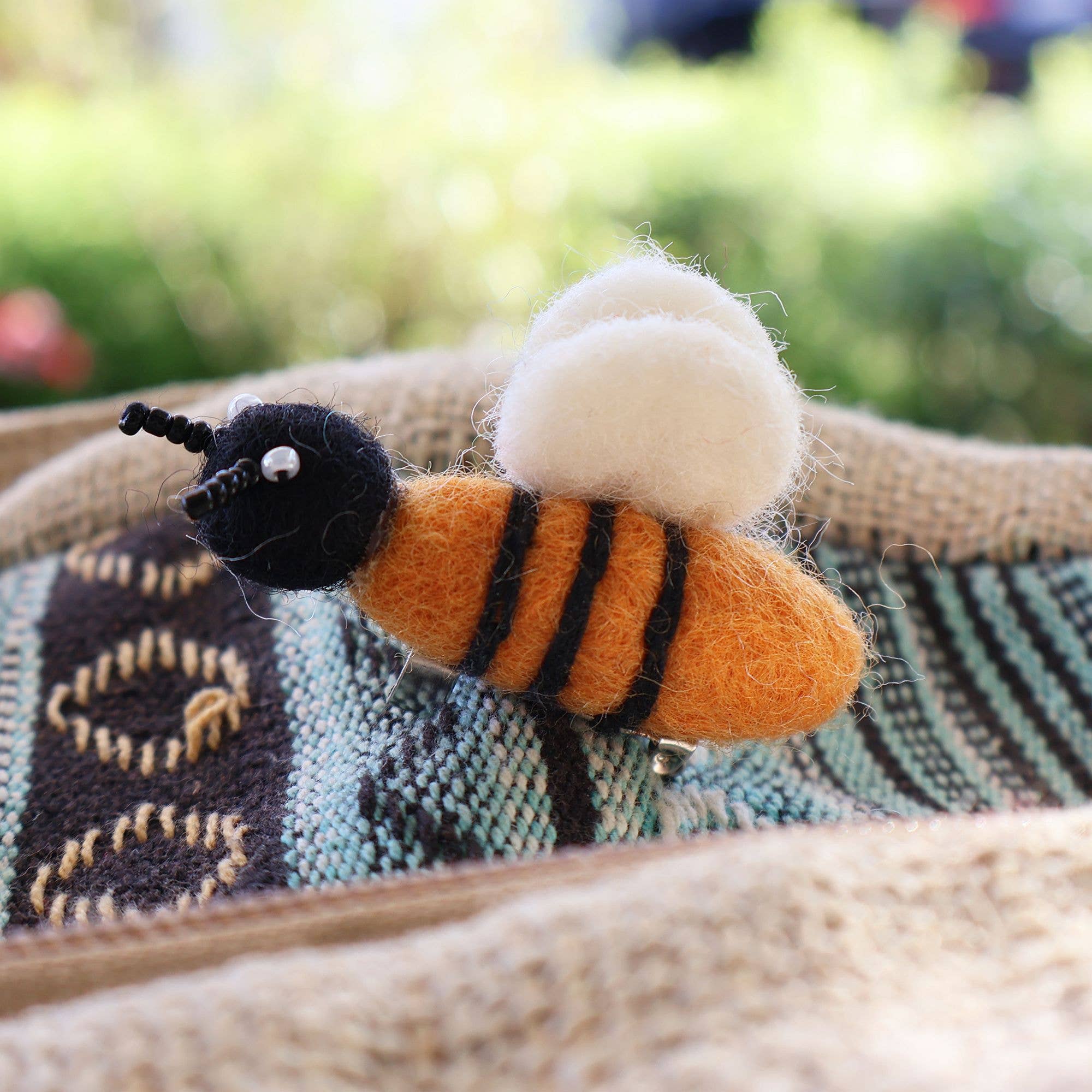 Tribal Trade GmbH - Wholesale Brooch - Brooch Pin Felt Bumblebee6