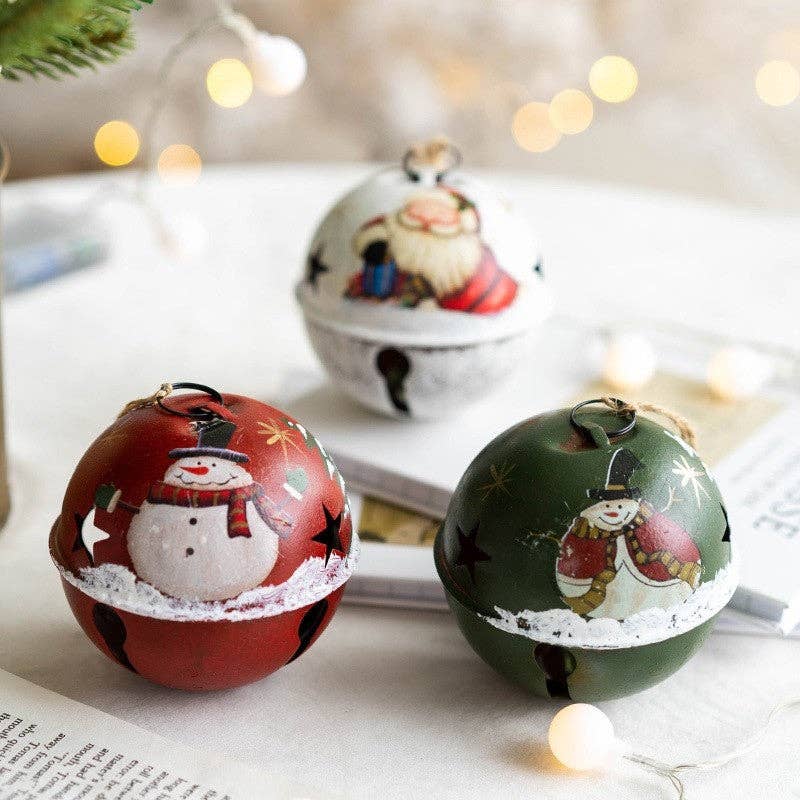 UZ Wholesale Store – Engroshandel Pynt – Vintage jern juletræ malet klokke ornament1